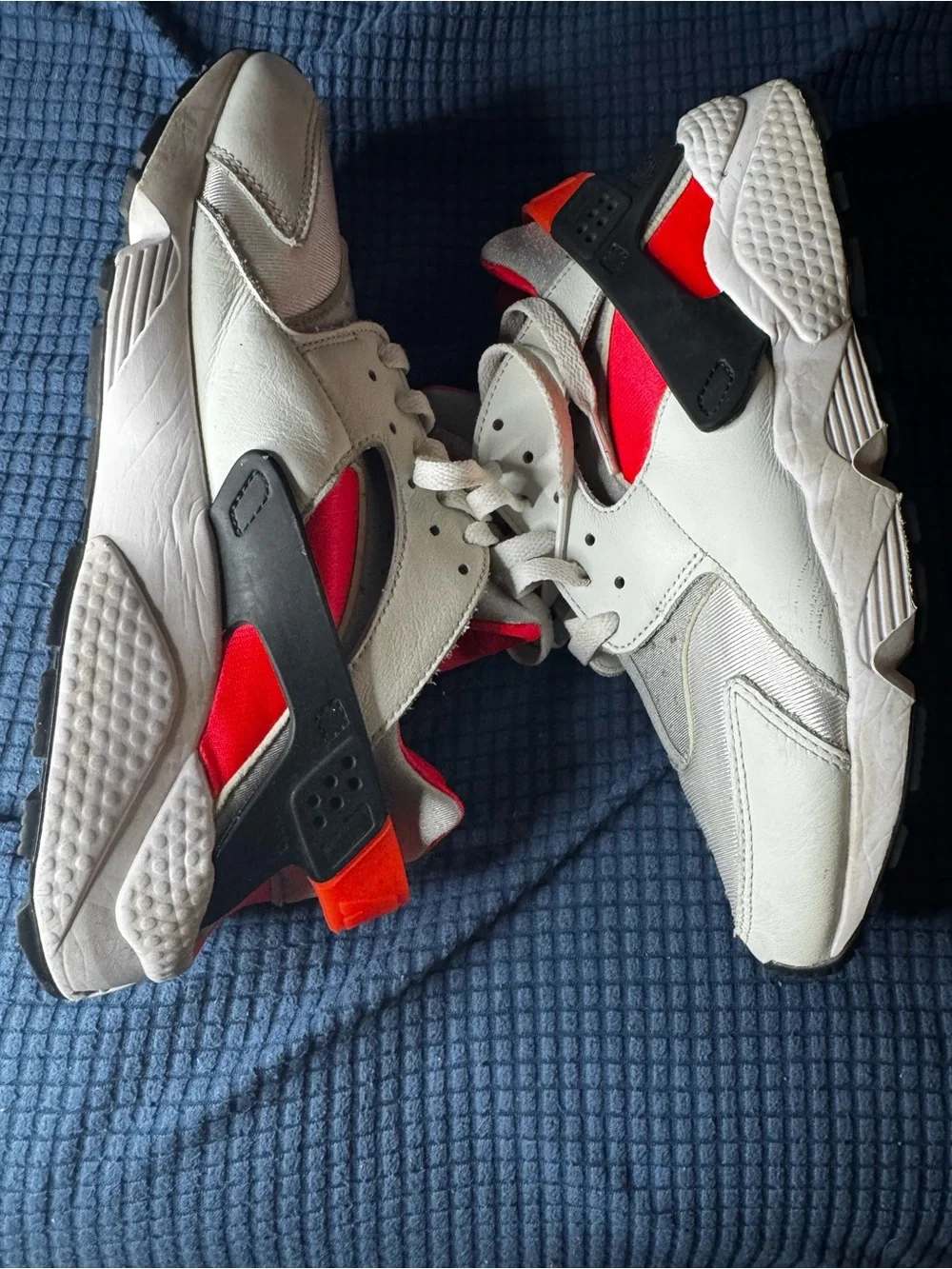 Nike Air Hurrache White Sneakers with Bright Red Accents